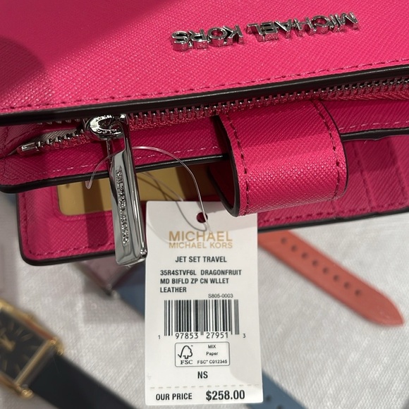 Michael Kors Medium Saffiano Leather Bifold Wallet
NWT 
Dragonfruit - Picture 15 of 16